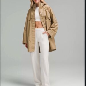 lululemon athletica women’s Filbert Tan Raincoat Small
